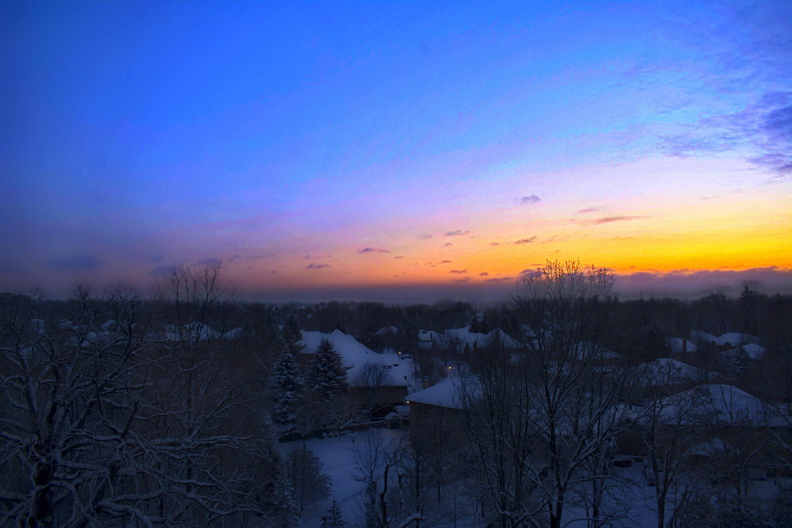 GlowingWinterSky1